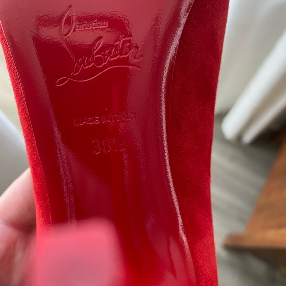 Christian Louboutin Eloise 100 in red suede. - Picture 5 of 8